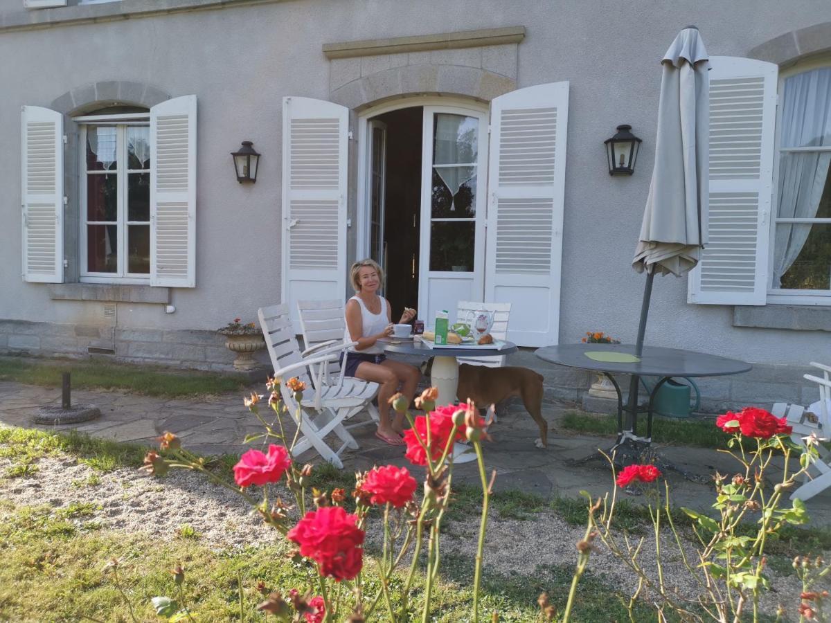 Le Kino Panorama Bed and Breakfast Vic-sur-Cère Buitenkant foto